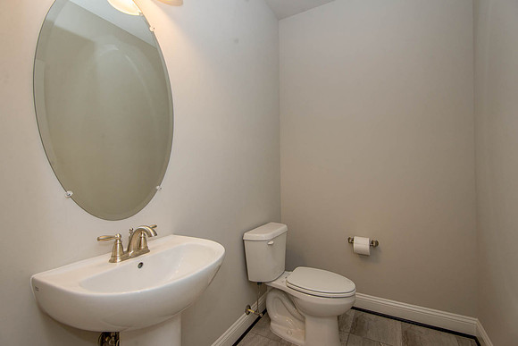 7734 Leesburg Pike LR (5 of 105)